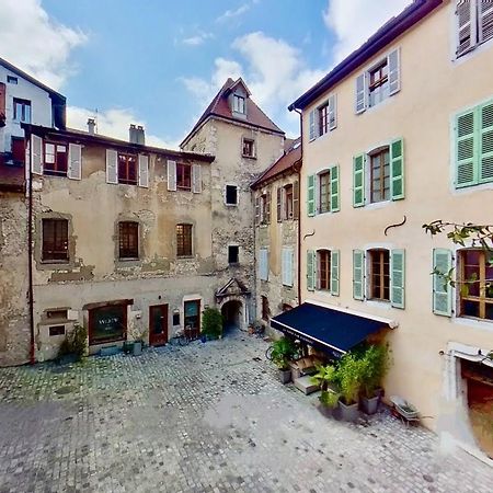Appartement De Charme Au Coeur De La Vieille Ville Annecy Eksteriør billede